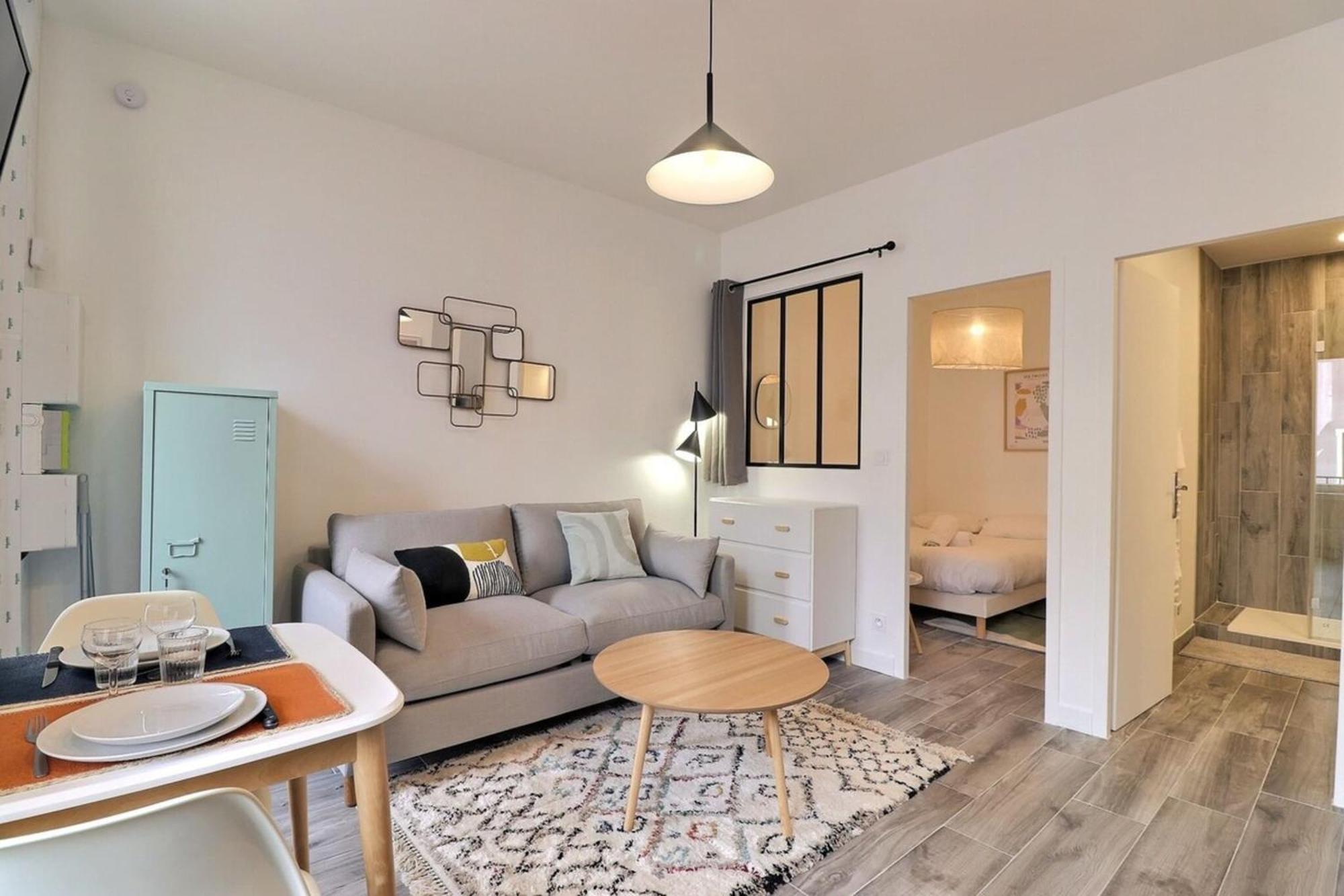 Le Peri - T1 Apartment 4 Guests - ビユールバンヌ エクステリア 写真